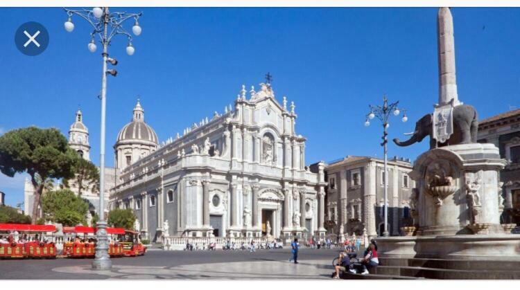 Luxurious Street Apartments Catania Exterior photo